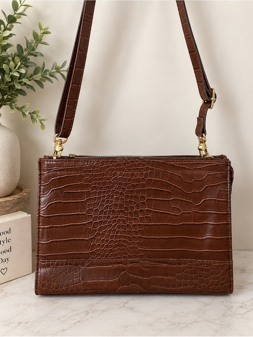 Bueno Brown Croc-Embossed Leather Shoulder/crossbody Bag